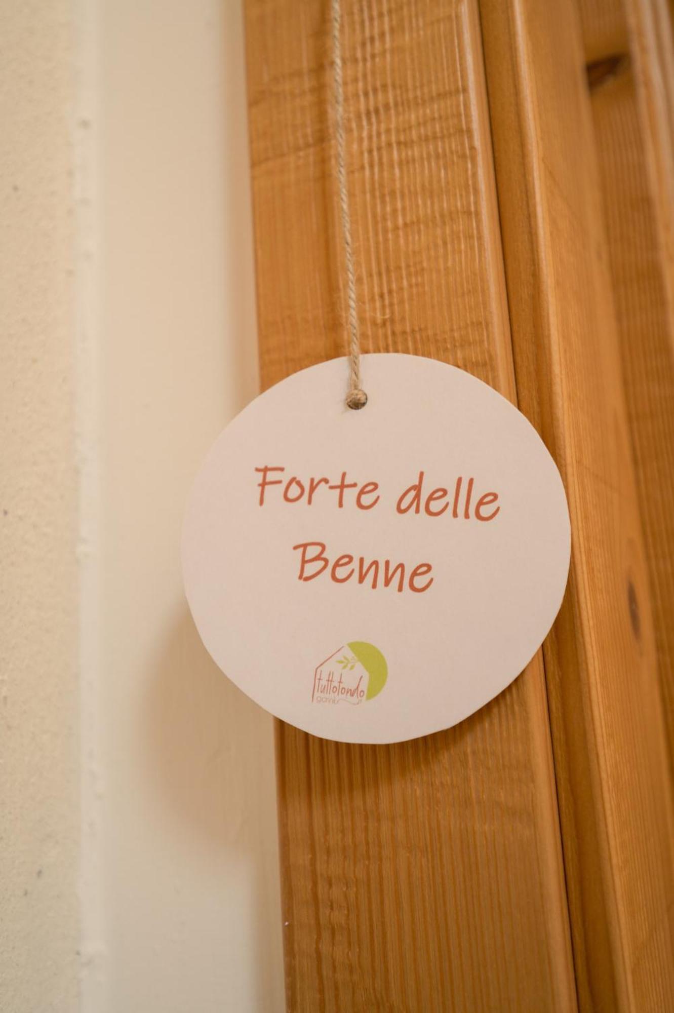 Hotel Garni Tuttotondo Levico Terme Habitación foto